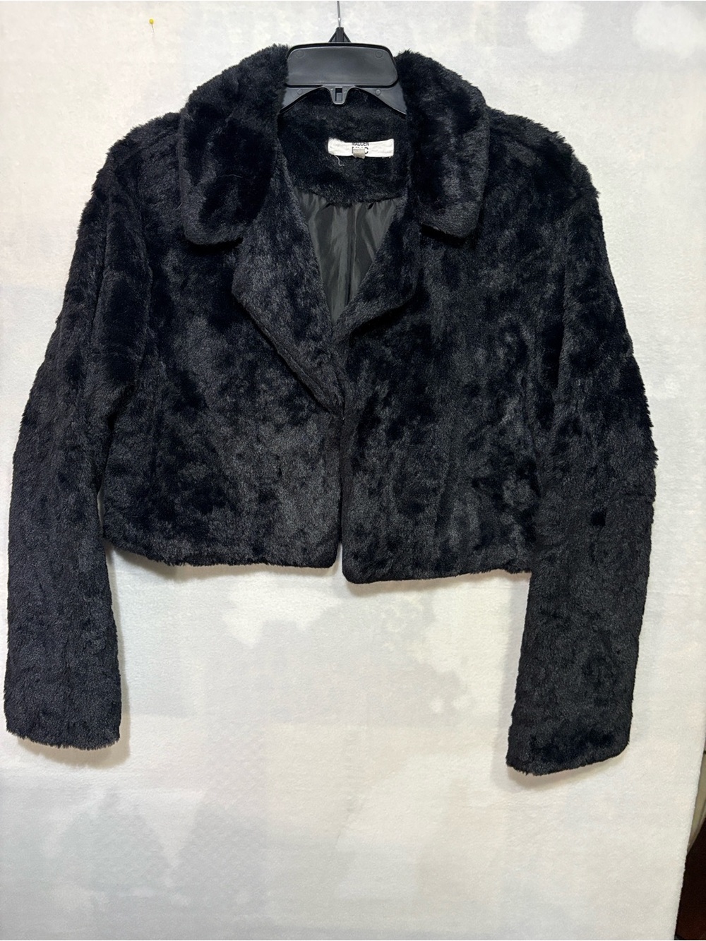 Plush Black Teddy Cropped Jacket - Classic Cozy Layer XL